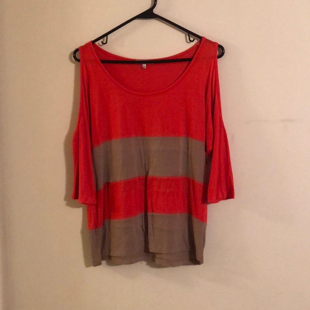 Peek-a-boo shoulder top